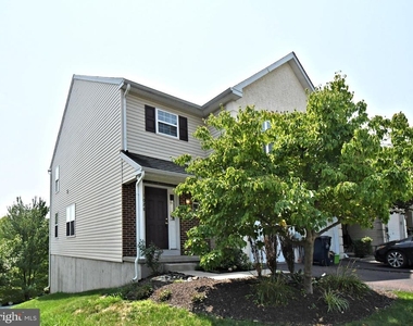 1028 Balley Drive - Photo Thumbnail 1