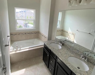 745 Quarry Point Road - Photo Thumbnail 10