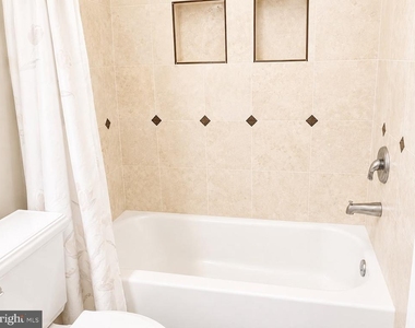 317 Astor Court - Photo Thumbnail 12