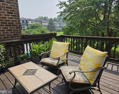 317 Astor Court - Photo Thumbnail 23