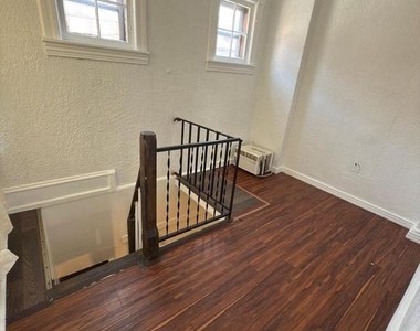 337 Franklin Street - Photo Thumbnail 4
