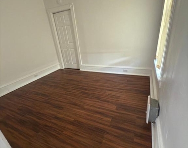 337 Franklin Street - Photo Thumbnail 8