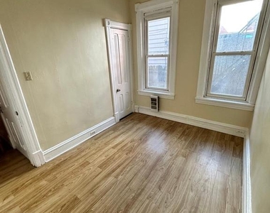 337 Franklin Street - Photo Thumbnail 5