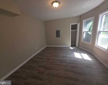 1406 S Broad Street - Photo Thumbnail 9