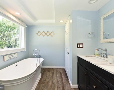 132 Roxboro Road - Photo Thumbnail 19