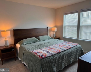 288 Macoun Way - Photo Thumbnail 3