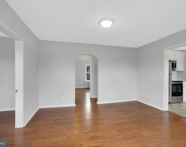 121 E. Browning Rd. Road - Photo Thumbnail 7