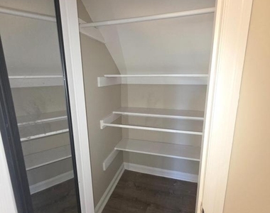 316 Hutchinson Avenue - Photo Thumbnail 25