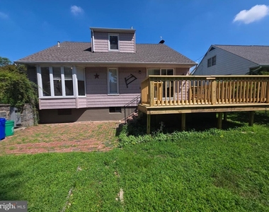 316 Hutchinson Avenue - Photo Thumbnail 37