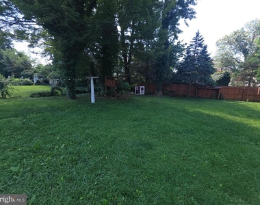 316 Hutchinson Avenue - Photo Thumbnail 33