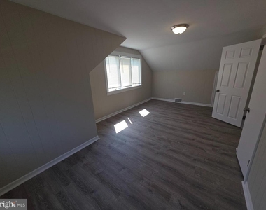 316 Hutchinson Avenue - Photo Thumbnail 22