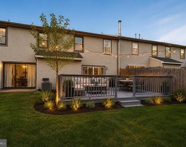 2704 Elberta Lane - Photo Thumbnail 13