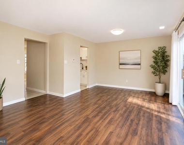 2704 Elberta Lane - Photo Thumbnail 1