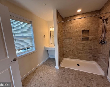 1010 Scarlet Hills Drive - Photo Thumbnail 1