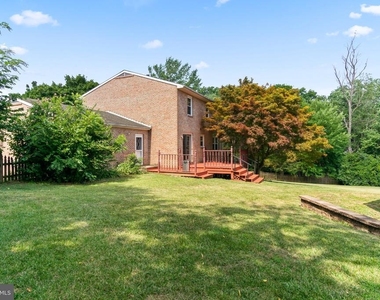 26 Princeton Place - Photo Thumbnail 15