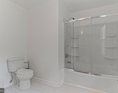 26 Princeton Place - Photo Thumbnail 7