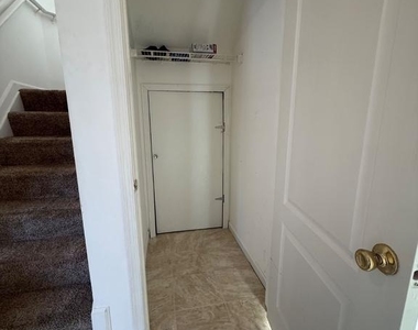 3801 Elmcrest Lane - Photo Thumbnail 7