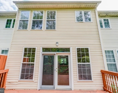 4302 Day Lily Drive - Photo Thumbnail 32