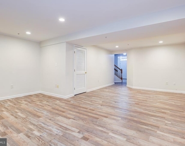 4302 Day Lily Drive - Photo Thumbnail 27