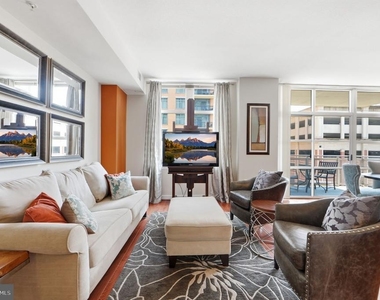 157 Fleet Street - Photo Thumbnail 8