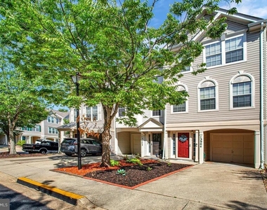 13902 Barrington Lane - Photo Thumbnail 2