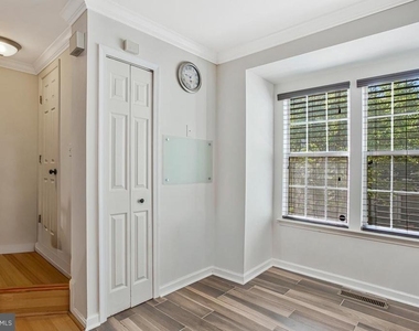 13902 Barrington Lane - Photo Thumbnail 9