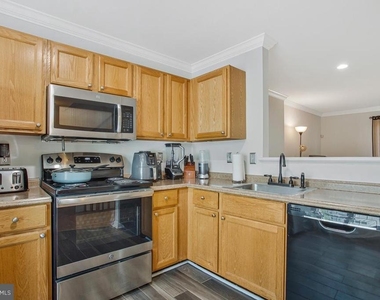 13902 Barrington Lane - Photo Thumbnail 8