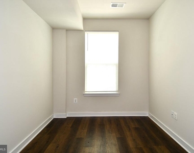 4917 Crest View Drive - Photo Thumbnail 35