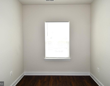 4917 Crest View Drive - Photo Thumbnail 24