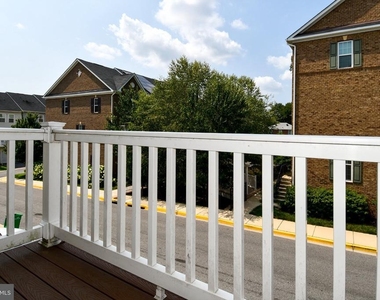 4917 Crest View Drive - Photo Thumbnail 6