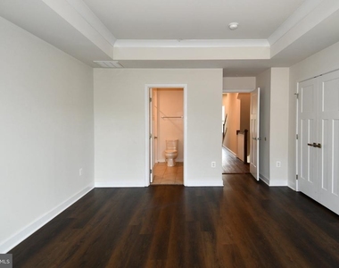 4917 Crest View Drive - Photo Thumbnail 21