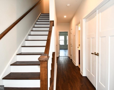 4917 Crest View Drive - Photo Thumbnail 25