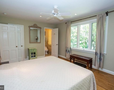 5628 Knollwood Road - Photo Thumbnail 10