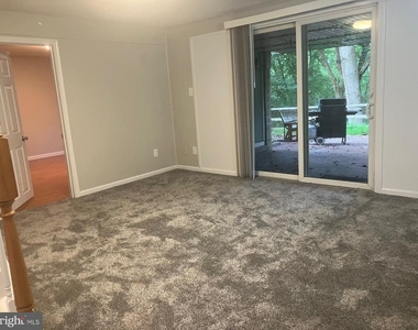10314 Watkins Mill Drive - Photo Thumbnail 11