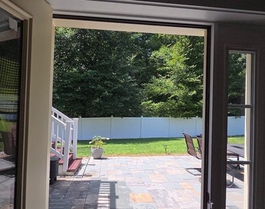 2800 Big Bear Terrace - Photo Thumbnail 20