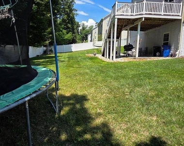 2800 Big Bear Terrace - Photo Thumbnail 16
