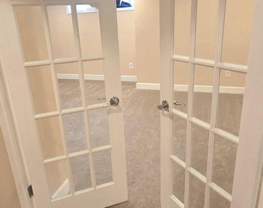 10952 Bloomingdale Drive - Photo Thumbnail 34
