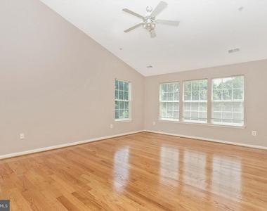 20100 Gunners Terrace - Photo Thumbnail 22