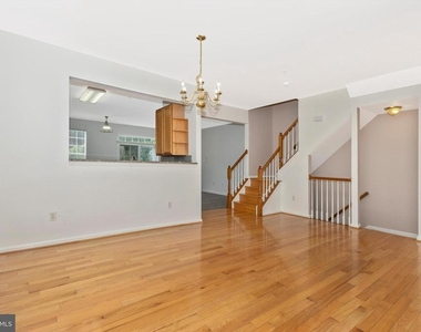 20100 Gunners Terrace - Photo Thumbnail 7