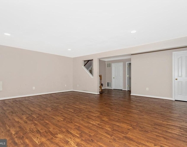 20100 Gunners Terrace - Photo Thumbnail 35