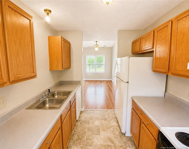 633 Winthrop Court - Photo Thumbnail 4