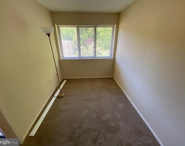 407 Christopher Avenue - Photo Thumbnail 9