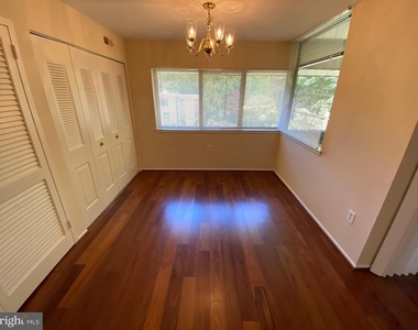 407 Christopher Avenue - Photo Thumbnail 2