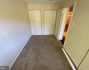407 Christopher Avenue - Photo Thumbnail 10