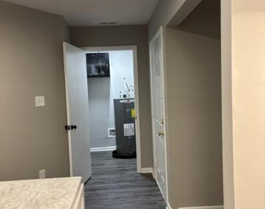 1123 Southwood Drive - Photo Thumbnail 6