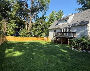 10216 Capitol View Avenue - Photo Thumbnail 10