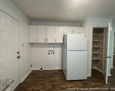 2614 Dumfries Drive - Photo Thumbnail 7