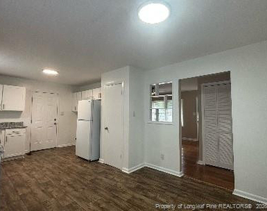 2614 Dumfries Drive - Photo Thumbnail 6