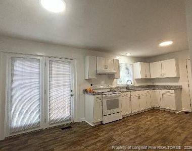 2614 Dumfries Drive - Photo Thumbnail 4