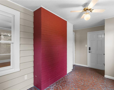 415 Cape Fear Avenue - Photo Thumbnail 8